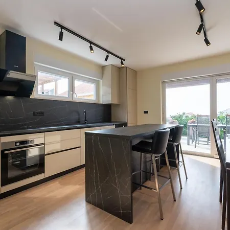 Monti Appartement *