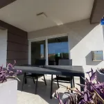 Apartman Monti *